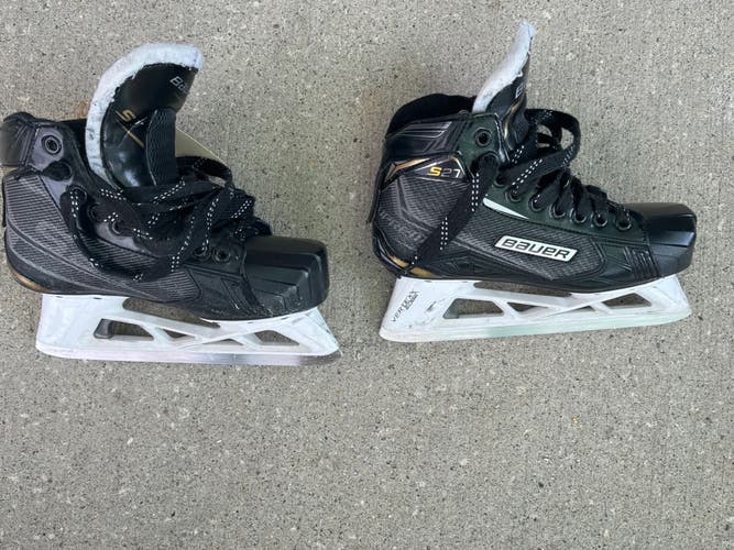 Used Intermediate Bauer Supreme S27 Hockey Goalie Skates Regular Width Size 4.5