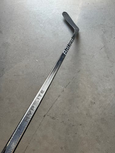 Used Senior Bauer Left Hand P90TM 87 Flex Pro Stock Vapor Hyperlite 2 Hockey Stick