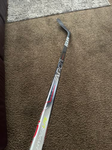 New Bauer Left Hand Vapor Hyperlite Hockey Stick