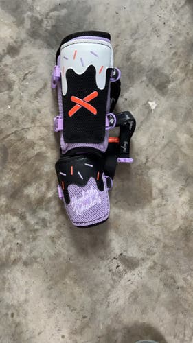 Absolutely Ridiculous Seattle Select Leg Guard