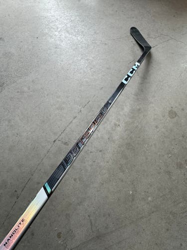 NHL New Senior CCM Left Hand P28M 90 Flex Pro Stock Jetspeed FT6 Pro Hockey Stick