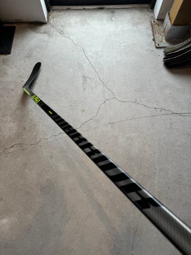 Senior Warrior Right Handed P90 Pro Stock Alpha Lx 20 95 Flex Hockey Stick