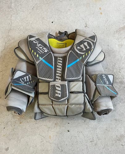 Warrior Ritual G5 Pro Goalie Chest Protector - Senior Large