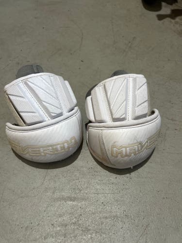 Used Adult Maverik Max Arm Pads