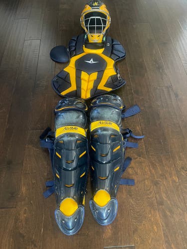 All Star S7 Axis adult catchers gear. Used for 1 day!