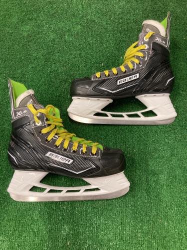 Used Senior Bauer XLS Hockey Skates Regular Width 9