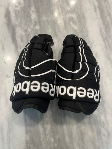 Used Reebok 14" 5K Gloves