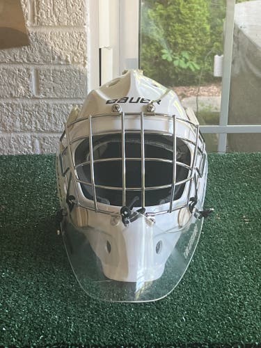 Bauer 930 youth goalie helmet
