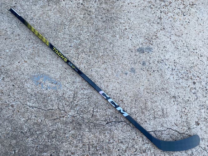 CCM ASVI-PRO Pro Stock Hockey Stick Grip 85 Flex P90M Right 71787