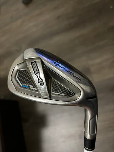 Used Men's 9 Iron Right Handed Regular Flex Graphite Shaft Sim2 Max OS