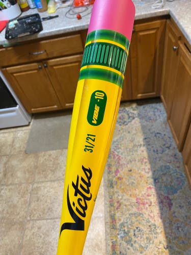 Victus Vibe pencil bat USA Little League 31” -10 Hot