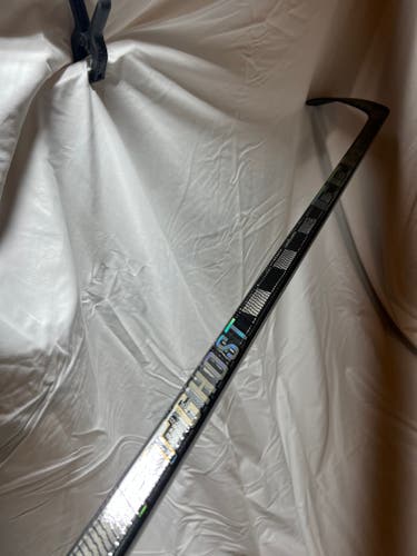CCM FT GHOST P28 85 Flex Right