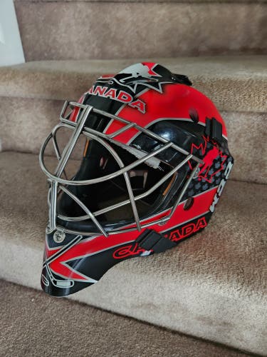 Senior Large CCM GFL Pro Goalie Mask- Team Canada