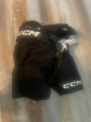 Used Junior CCM  Tacks AS 580 Hockey Pants