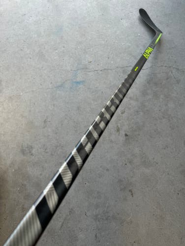 New Senior Warrior Left Hand W28 95 Flex Pro Stock Alpha Lx 20 Hockey Stick