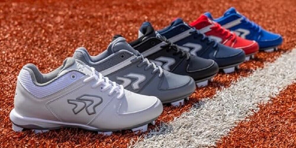 molded softball cleats with pitching toe