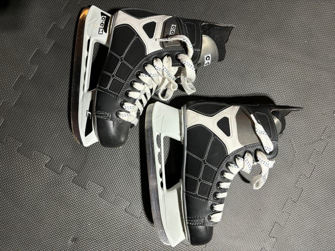 New CCM 6 92 Hockey Skates