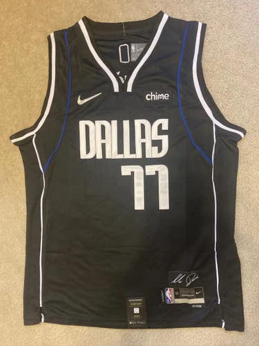 NEW - Mens Stitched Nike NBA Jersey - Luka Doncic - Mavericks - Size L-XXL