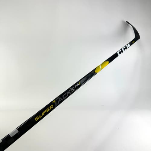 New Right CCM Super Tacks AS1 70 Flex P28M Grip H39