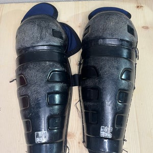 Used 9" Hockey Shin Guards A R7 S3 L2
