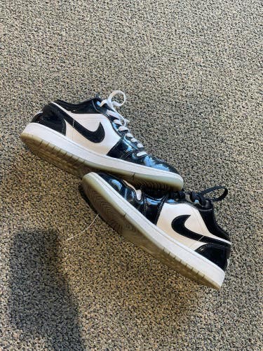 Used Men's 9.5 Air Jordan 1 Low Shoes