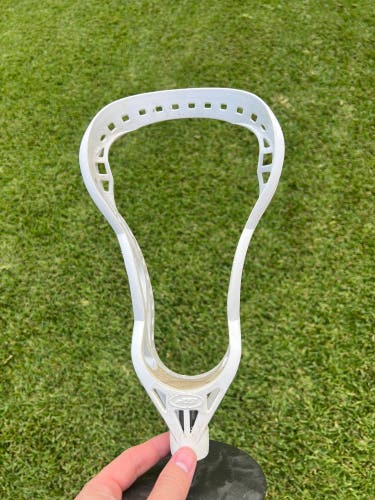 Debeer Intrepid Lacrosse Head