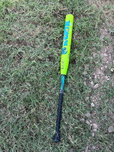 Worth EST Comp Balanced Softball bat