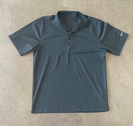 Like New Nike Men’s Size Medium Black Golf Shirt (Check Description)