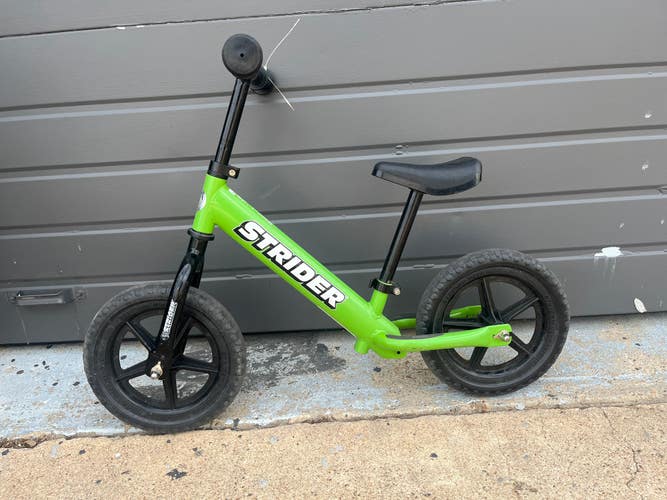 Used Strider Balance Bike 12" Green