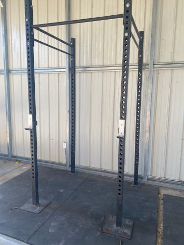 Squat rack With Pull Up Bars
