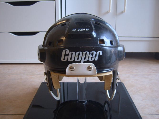 Vintage Condition 1980-90s Cooper SK2000 Hockey Helmet sz Medium Black