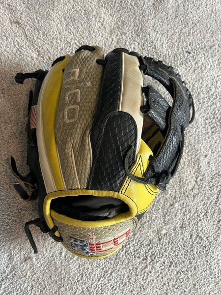 Rico custom glove