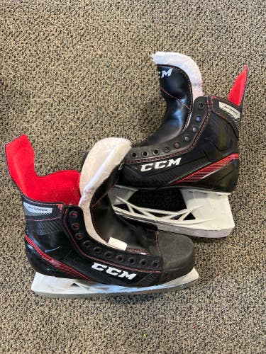 Used Senior CCM JetSpeed FT455 Hockey Skates Regular Width 7