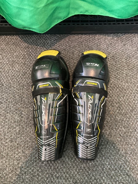 Used Junior CCM Tacks 3092 Shin Pads 12"
