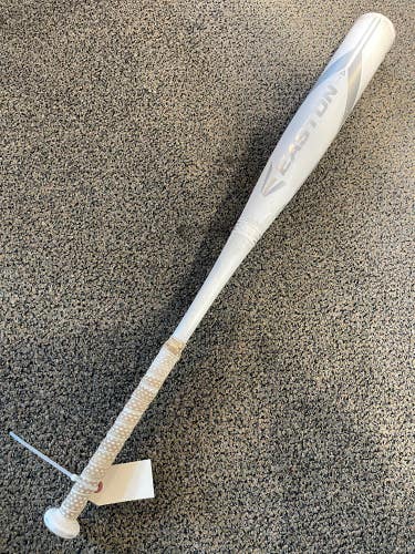 Used  2018 Easton Ghost X "Whiteout" Bat USSSA Certified (-5) Composite 27 oz 32"