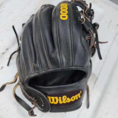 Wilson Right Hand Throw Catcher's A2000 Baseball Glove 11.5" Nice, Game Ready Glove