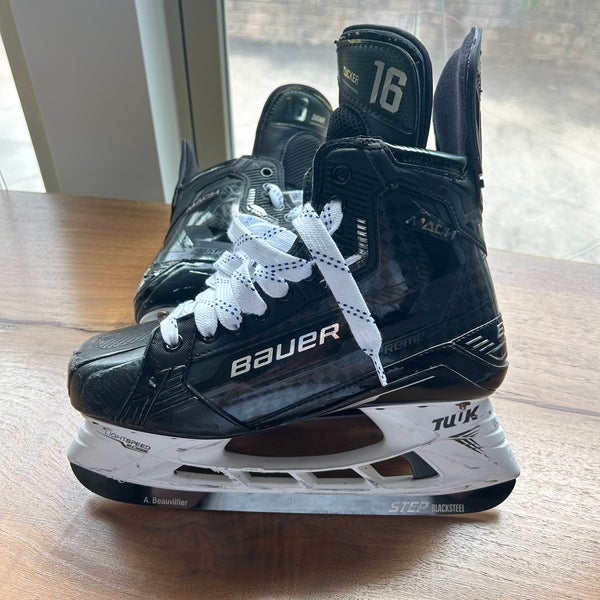 Prostock Supreme Mach Sz 8.5 Skates like new
