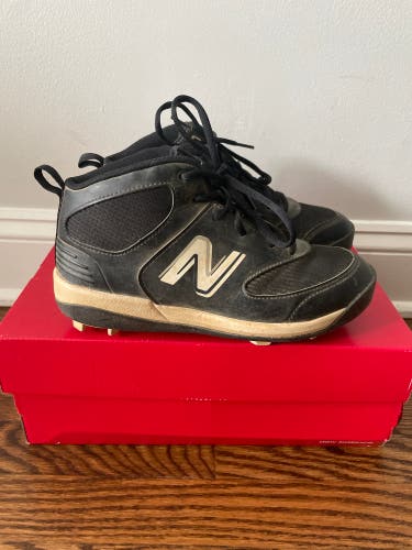 New Balance Youth Baseball Cleats 3000 v6 Rubber Molded Size 5.5  Black/White