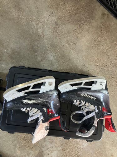 Used Junior Bauer Vapor X5 Pro Hockey Skates 7