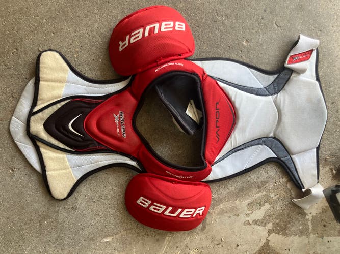 Used Small Junior Bauer Vapor X Select Shoulder Pads