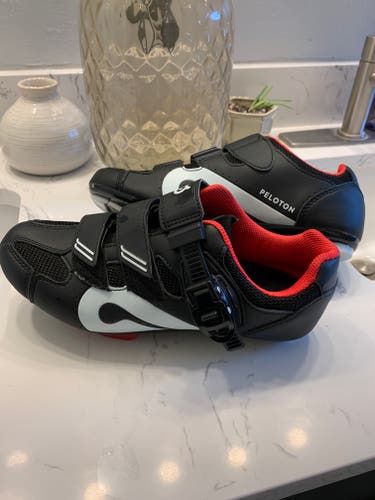 Peloton Branded Used Size 8 Women's Bike Clip-In Shoes