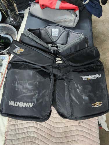 Used Senior Large Vaughn V7 Pro Carbon Hockey Goalie Pants