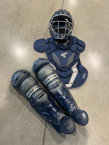 Used Youth Easton Gametime Catcher's Set