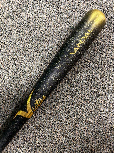 Victus Vandal 32” Wood Bat