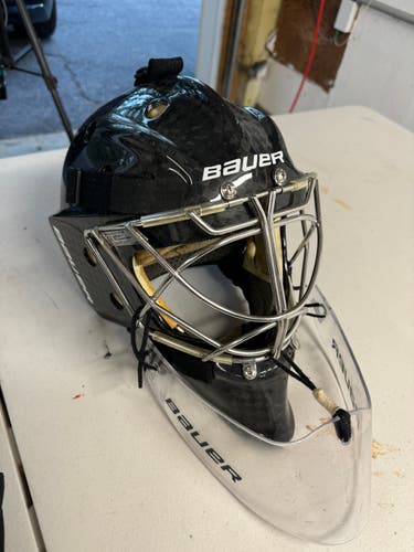 Used Senior Bauer 960XPM Goalie Mask