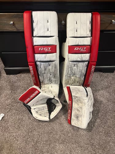 Warrior RGT/Pro 35+1.5 leg pads and gloves