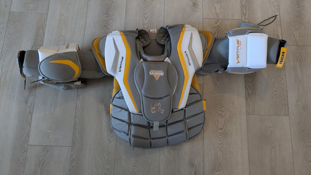 Used Large Vaughn Ventus LT88 Goalie Chest Protector