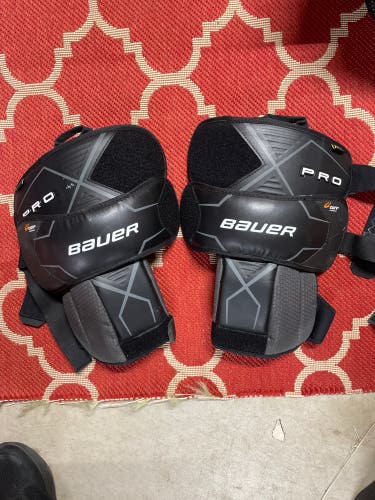 Bauer Pro Knee Guard Senior