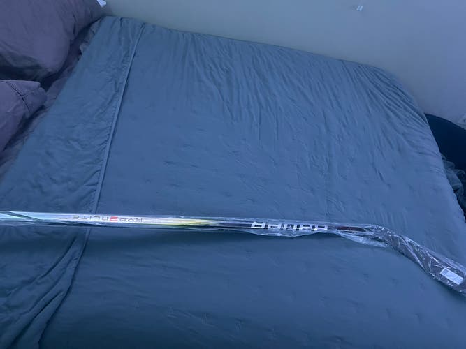 New Senior Bauer Right Handed P92  Vapor Hyperlite 2 Hockey Stick