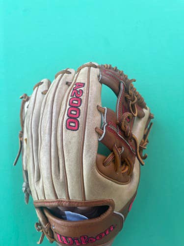 Brown Used Wilson A2000 1786 Right Hand Throw Infield Baseball Glove 11.5"